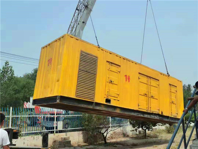 泌阳300KW柴油发电机组油耗是多少？